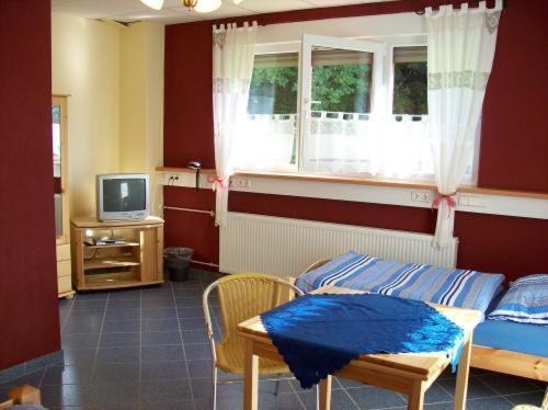 Econo Motel Goelzer Buchenbeuren Bilik gambar
